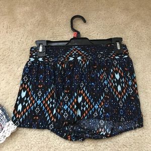 Multicolor flowy shorts